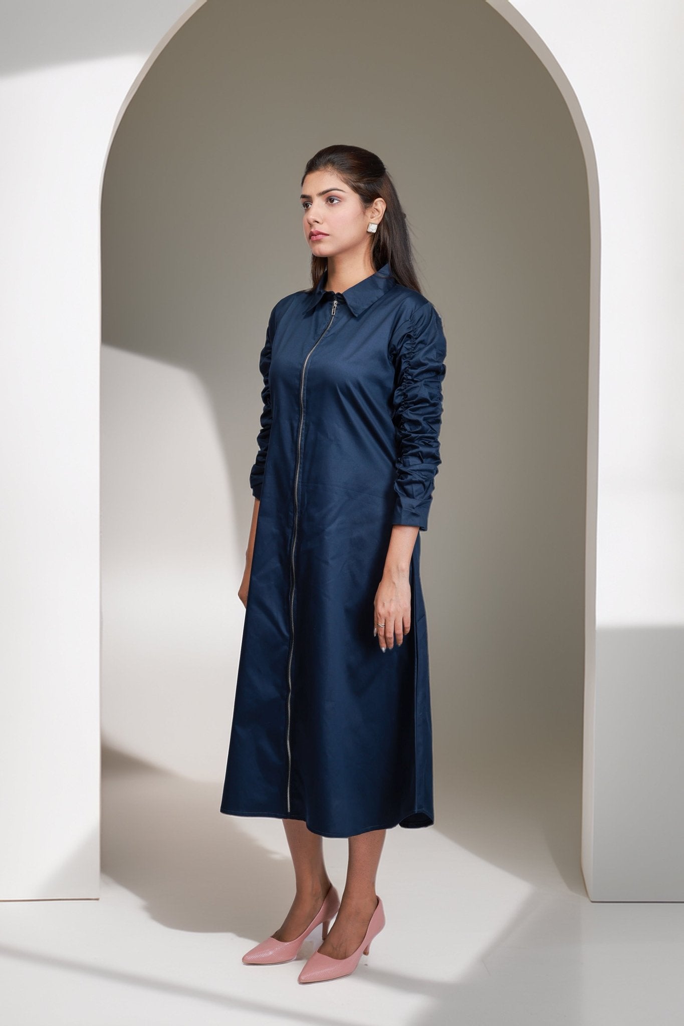 Becoming Her - aVynā