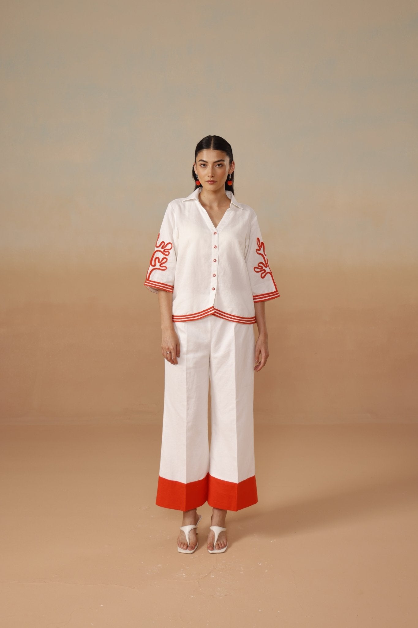 Embroidered Elegance - aVynā