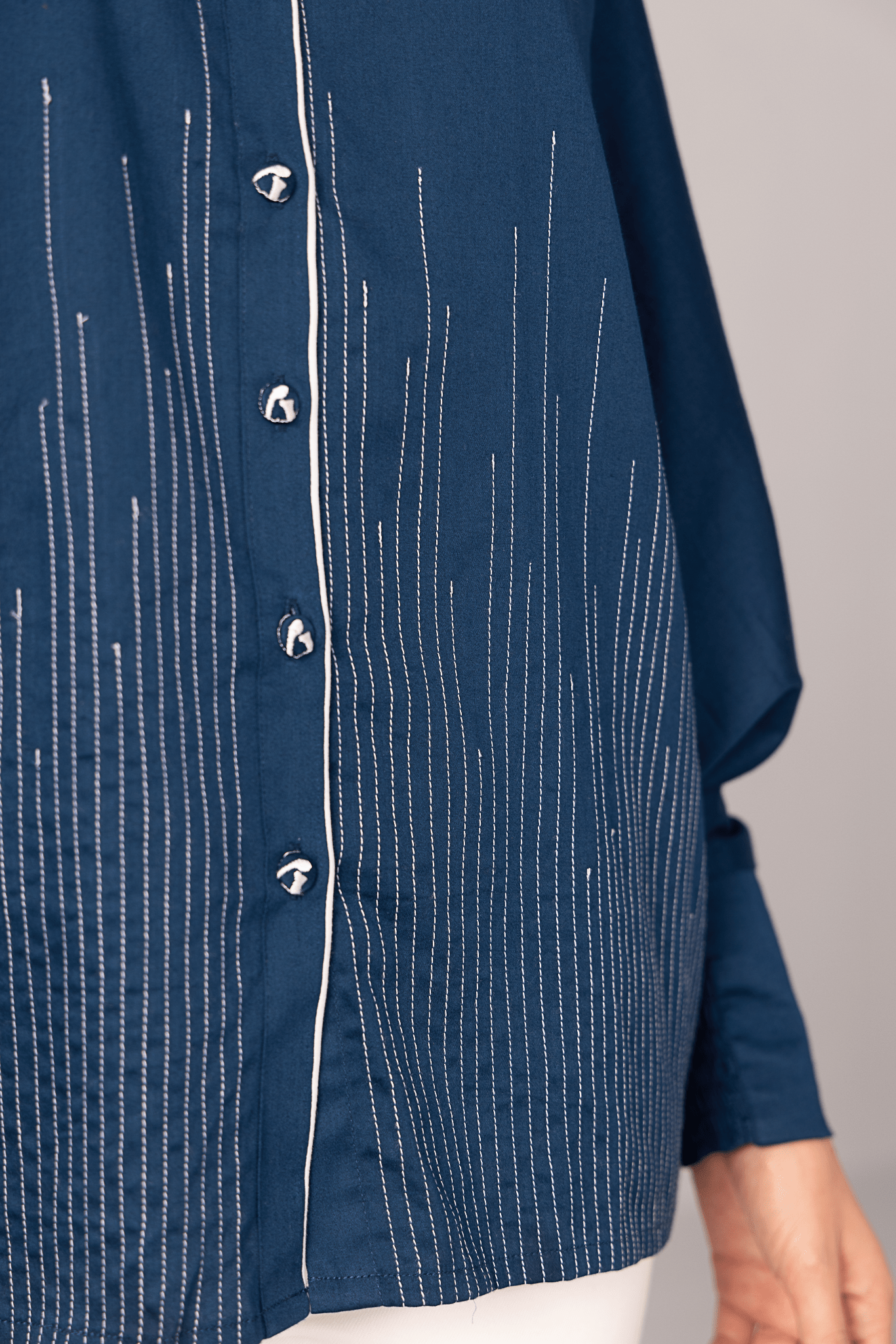 Balloon Sleeve Pinstripe Shirt - aVynā