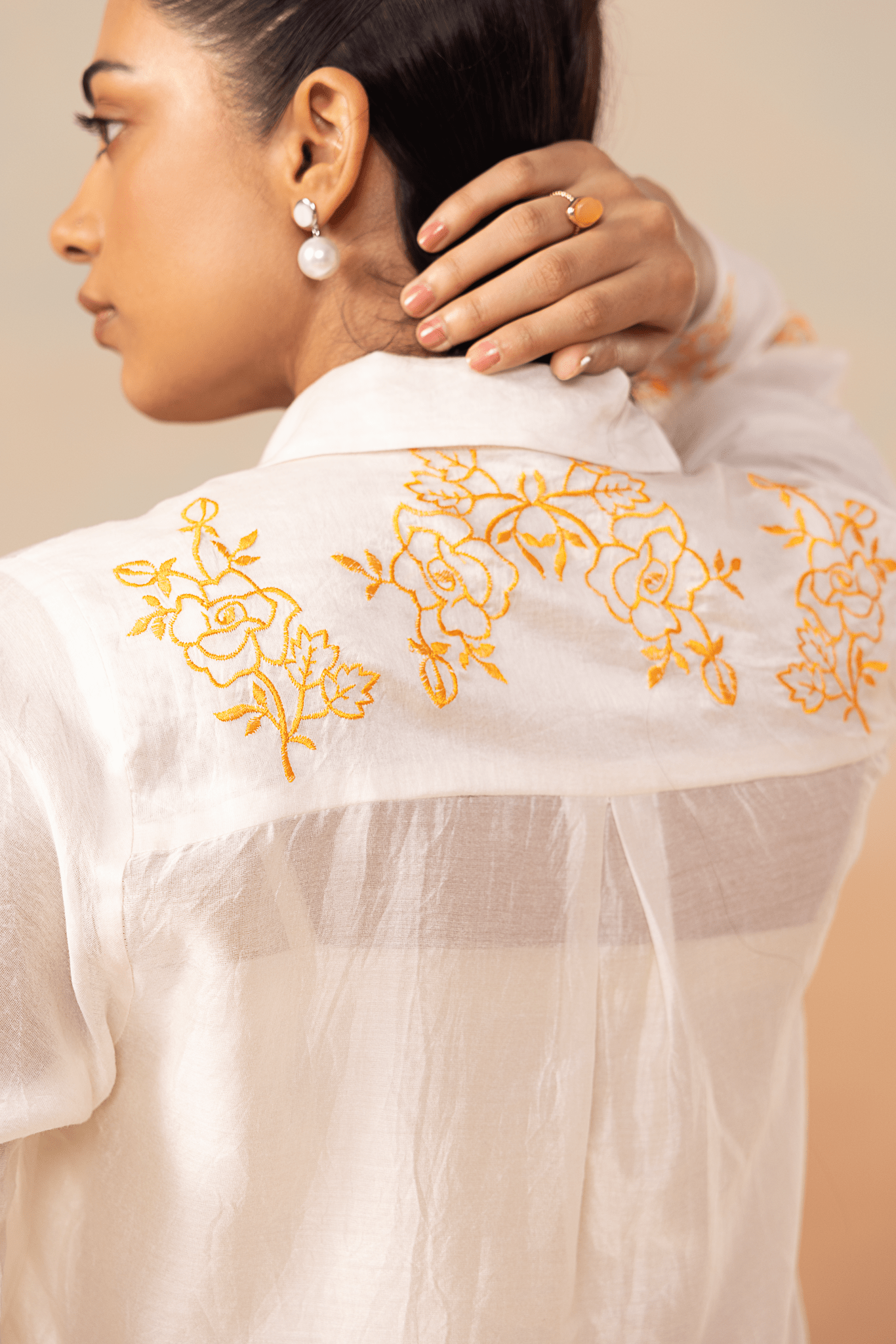 Ivory Bloom Shirt - aVynā